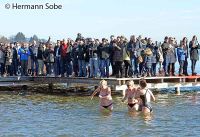Velden Neujahrschwimmen Im Casino Bad 22   Foto Hermann Sobe